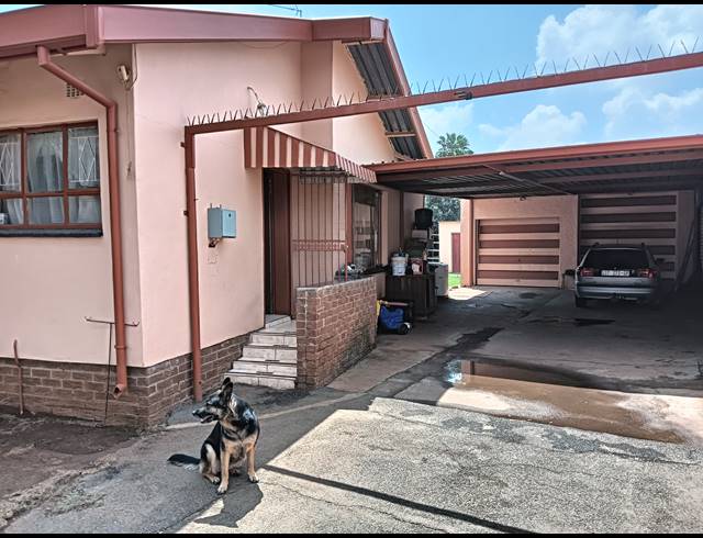 4 BEDROOM FREEHOLD FOR SALE IN EDLEEN